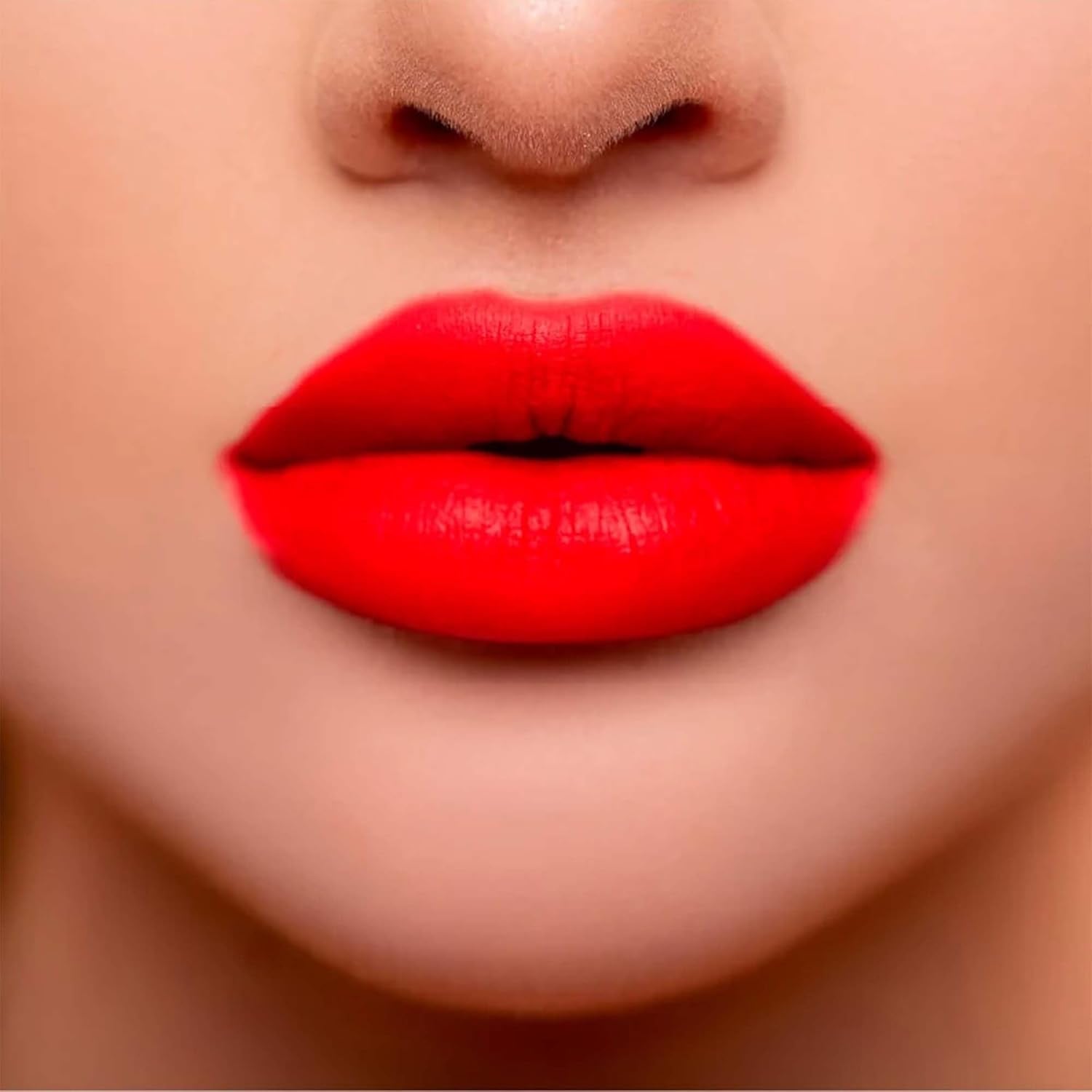 the Bolds Lip Kit - Matte Lipstick for Women - Kiss Proof Liquid Lipstick - Elevate Your Lip Makeup with Vibrant Colors - 4 Pc